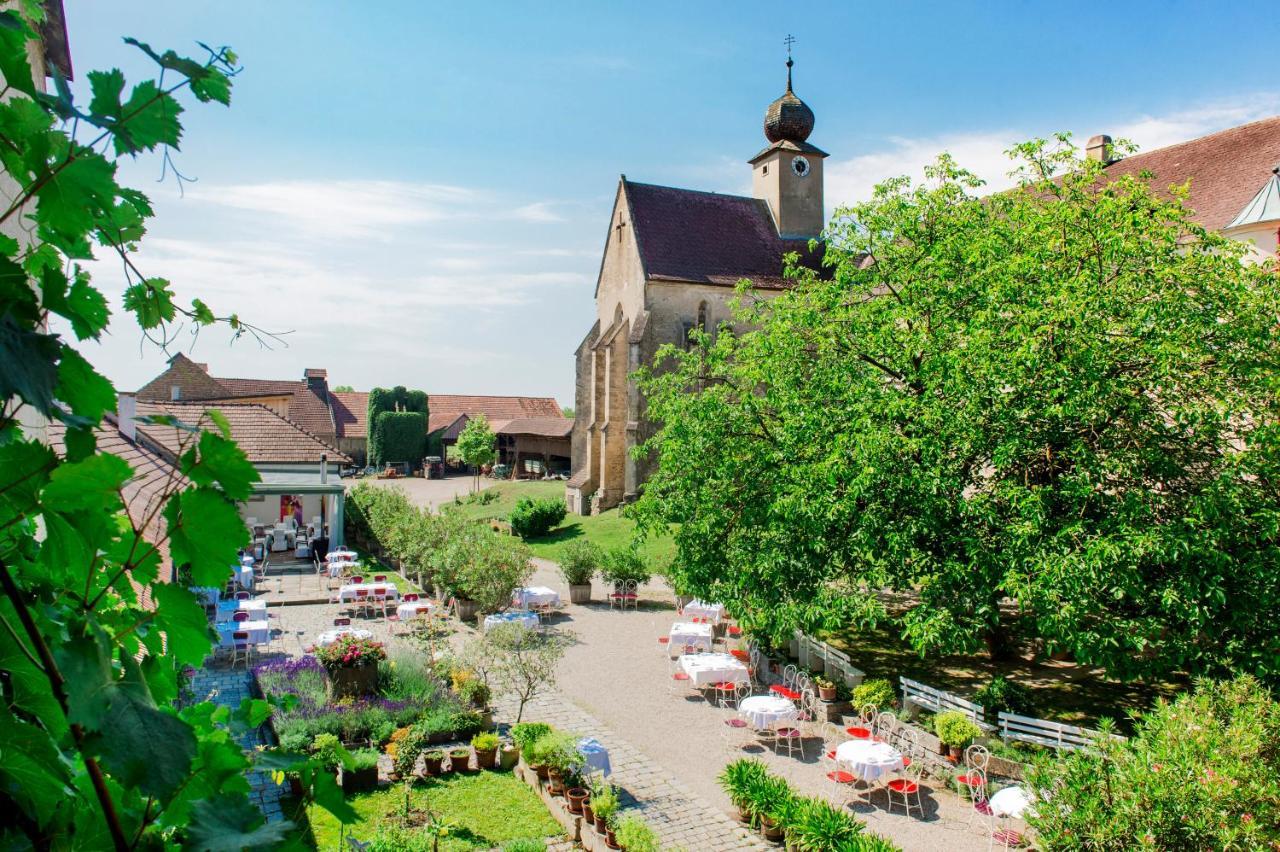 Gut Oberstockstall Hotel Kirchberg am Wagram Exterior foto